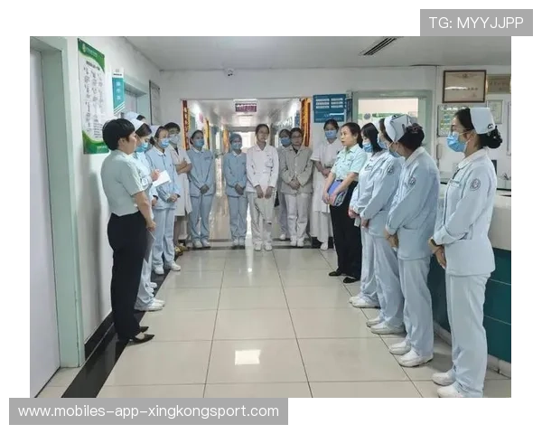 赛场医疗急救演练常态化，提升应急反应能力，应急演练医务人员现场